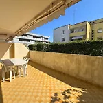 Piscina بيت للعطل غرادو