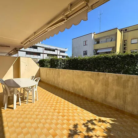 Piscina بيت للعطل غرادو